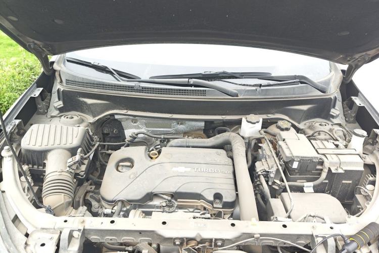 Used Chevrolet Equinox 2023 1.5T Chijie Version Engine Bay