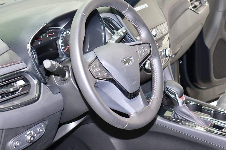 Used Chevrolet Equinox 2023 Mild Hybrid 2.0T RS Smart Boundary-Pushing Edition Interior 2