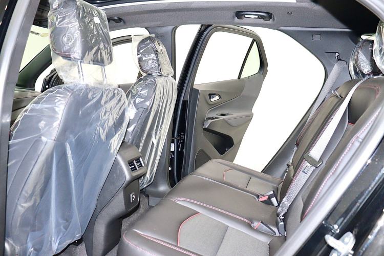 Used Chevrolet Equinox 2023 Mild Hybrid 2.0T RS Smart Boundary-Pushing Edition Interior 5