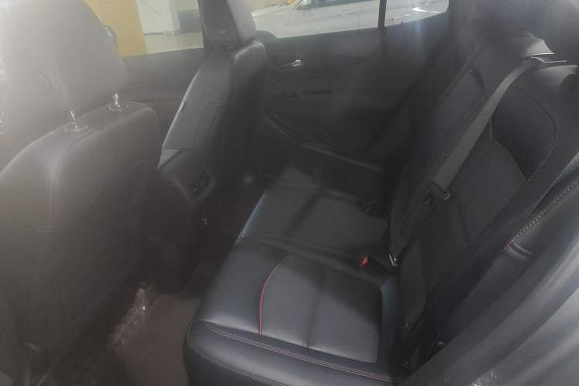 Used Chevrolet Equinox 2023 Mild Hybrid 2.0T RS All-Wheel-Drive Smart Boundary Edition Left Rear Seat