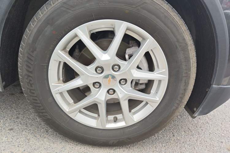 Used Chevrolet Equinox 2023 1.5T Chijie Version Right Front Wheel Hub