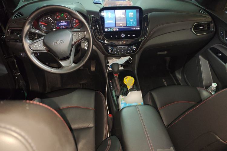 Used Chevrolet Equinox 2023 Mild Hybrid 2.0T RS Smart Boundary-Pushing Edition Center Console