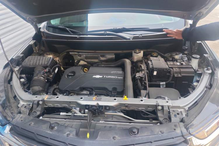 Used Chevrolet Equinox 2023 1.5T Chijie Version Engine Bay