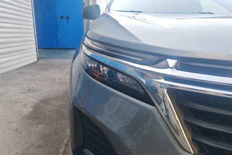 Used Chevrolet Equinox 2023 1.5T Chijie Version Right Front Headlight