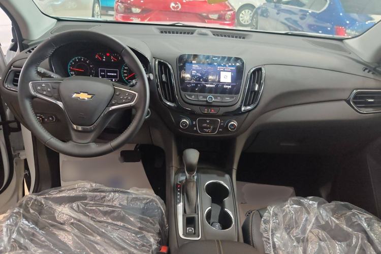 Used Chevrolet Equinox 2023 1.5T Chijie Version Center Console
