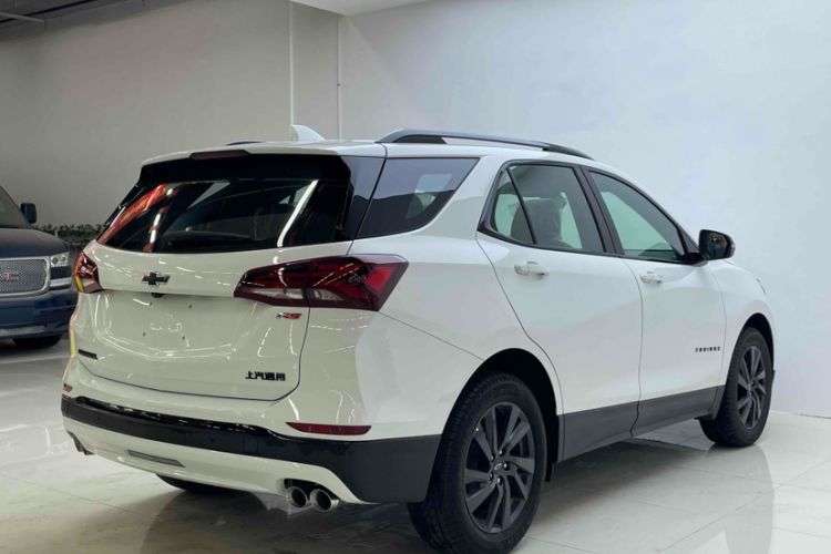 Used Chevrolet Equinox 2023 Mild Hybrid 2.0T RS Smart Boundary-Pushing Edition Exterior 4