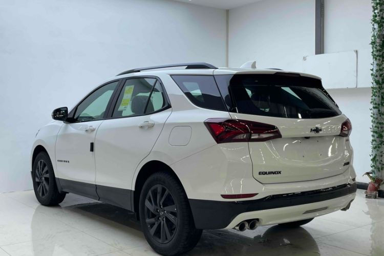 Used Chevrolet Equinox 2023 Mild Hybrid 2.0T RS Smart Boundary-Pushing Edition Exterior 6