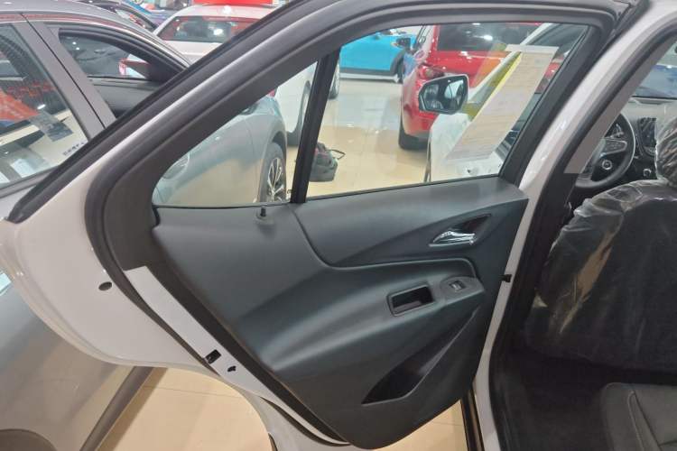 Used Chevrolet Equinox 2023 1.5T Chijie Version Left Rear Door Interior