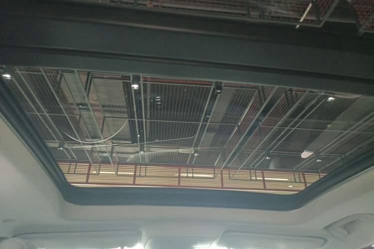 Used Chevrolet Equinox Plus 2024 102km RS Ultimate Edition Headliner