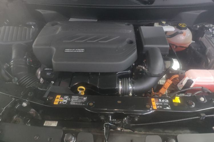 Used Chevrolet Equinox Plus 2024 102km RS Ultimate Edition Engine Bay