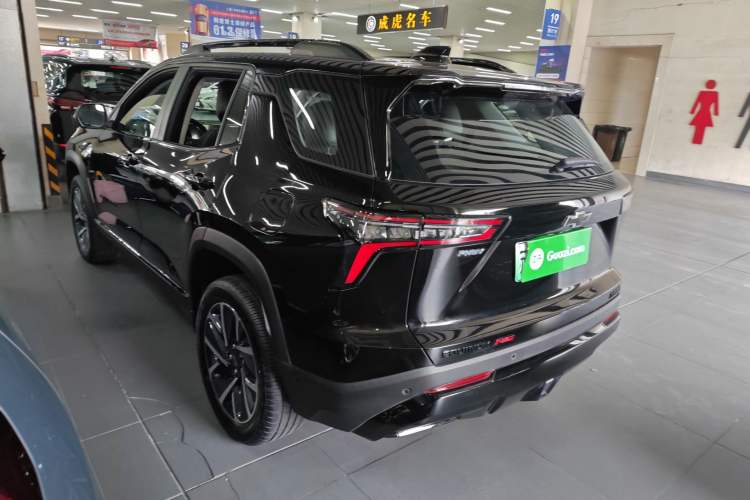 Used Chevrolet Equinox Plus 2024 102km RS Ultimate Edition Exterior 2
