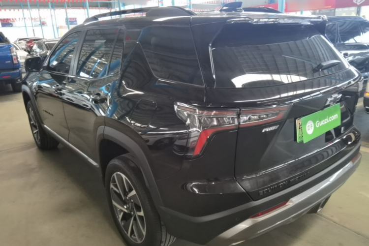 Used Chevrolet Equinox Plus 2024 155km ACTIV Ultimate Edition Exterior 2