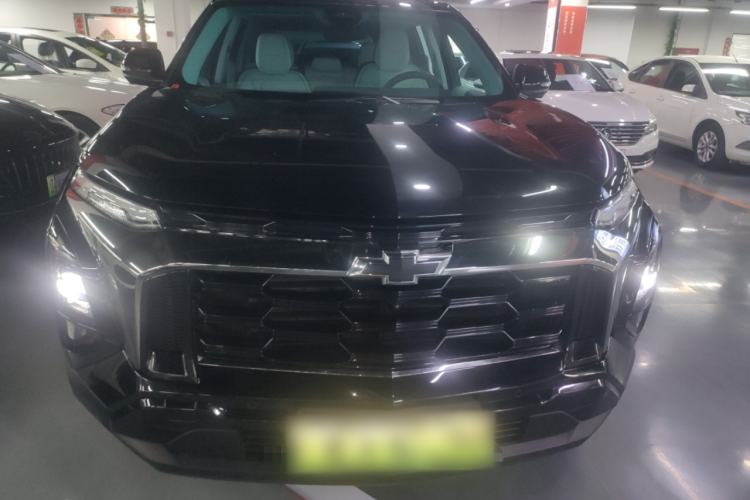 Used Chevrolet Equinox Plus 2024 102km RS Ultimate Edition Front