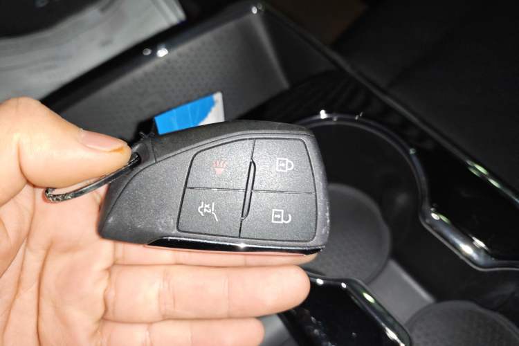 Used Chevrolet Equinox Plus 2024 102km RS Ultimate Edition Interior 1