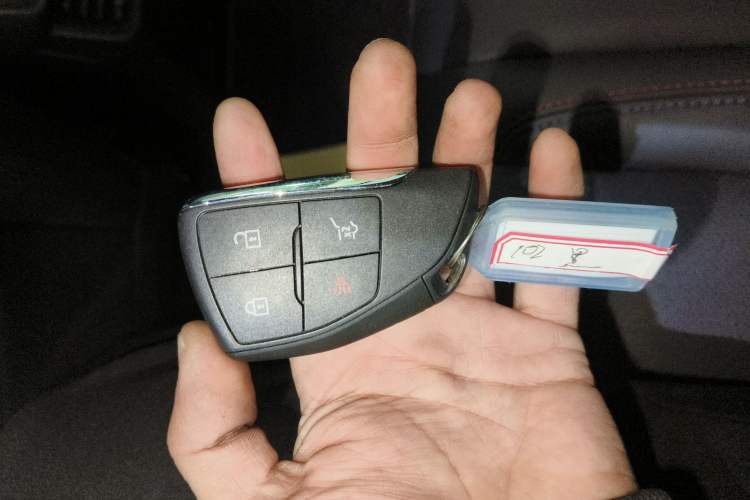 Used Chevrolet Equinox Plus 2024 102km RS Ultimate Edition Interior 1
