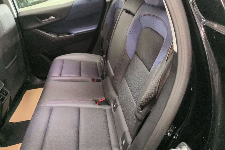 Used Chevrolet Equinox Plus 2024 102km RS Ultimate Edition Interior 4