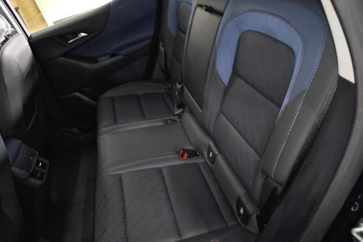 Used Chevrolet Equinox Plus 2024 102km RS Ultimate Edition Left Rear Seat