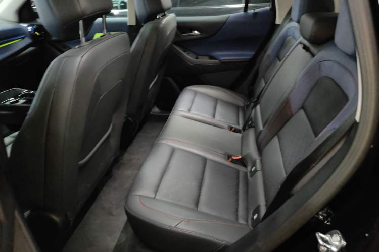 Used Chevrolet Equinox Plus 2024 102km RS Ultimate Edition Left Rear Seat