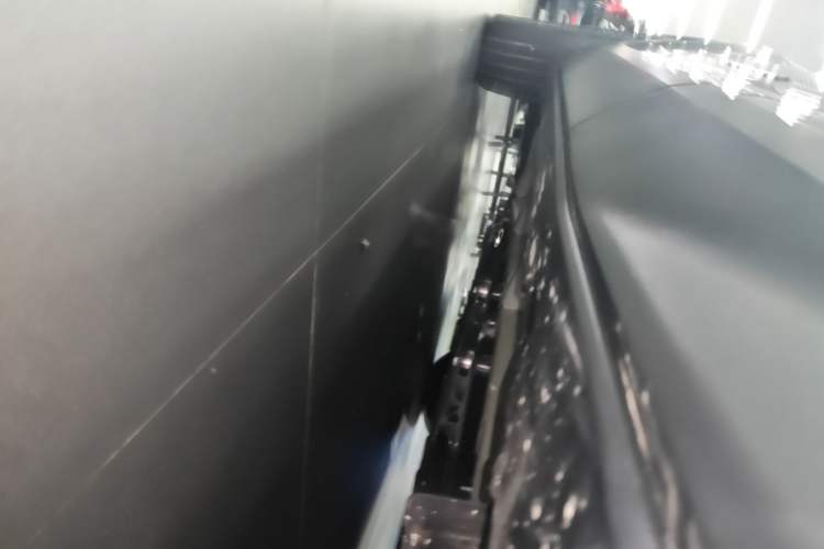 Used Chevrolet Equinox Plus 2024 102km RS Ultimate Edition Left Side Sill