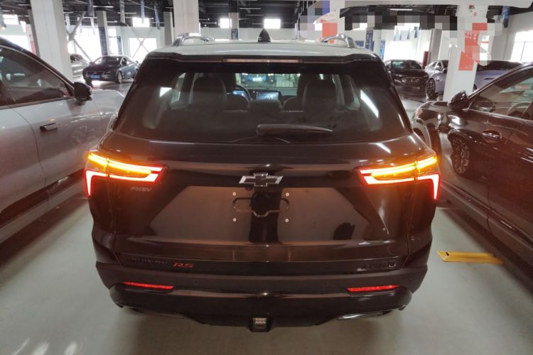 Used Chevrolet Equinox Plus 2024 102km RS Ultimate Edition Rear