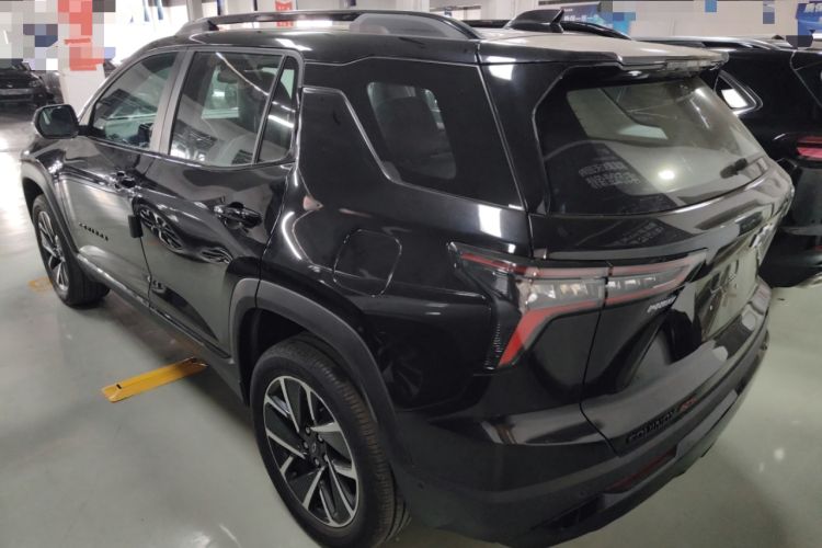 Used Chevrolet Equinox Plus 2024 102km RS Ultimate Edition Rear Left 45 Deg