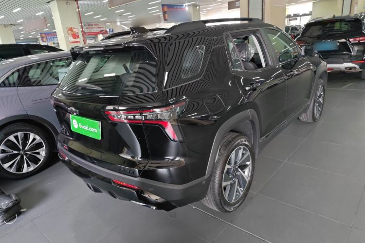 Used Chevrolet Equinox Plus 2024 102km RS Ultimate Edition Rear Right 45 Deg