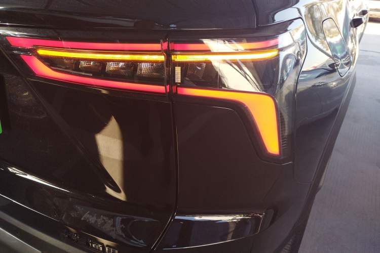Used Chevrolet Equinox Plus 2024 155km ACTIV Ultimate Edition Right Rear Taillight