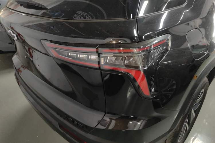 Used Chevrolet Equinox Plus 2024 102km RS Ultimate Edition Right Rear Taillight