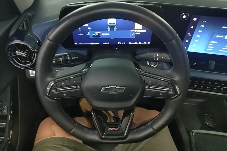 Used Chevrolet Equinox Plus 2024 102km RS Ultimate Edition Steering Wheel
