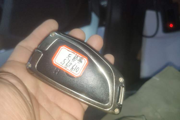 Used Chevrolet Equinox Plus 2024 102km RS Ultimate Edition Vehicle Key