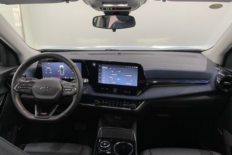 Used Chevrolet Equinox Plus 2024 102km RS Ultimate Edition Audio And AC Panel