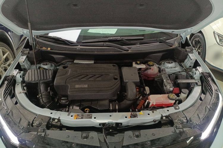 Used Chevrolet Equinox Plus 2024 102km RS Ultimate Edition Engine Bay