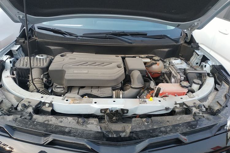 Used Chevrolet Equinox Plus 2024 102km RS Ultimate Edition Engine Bay