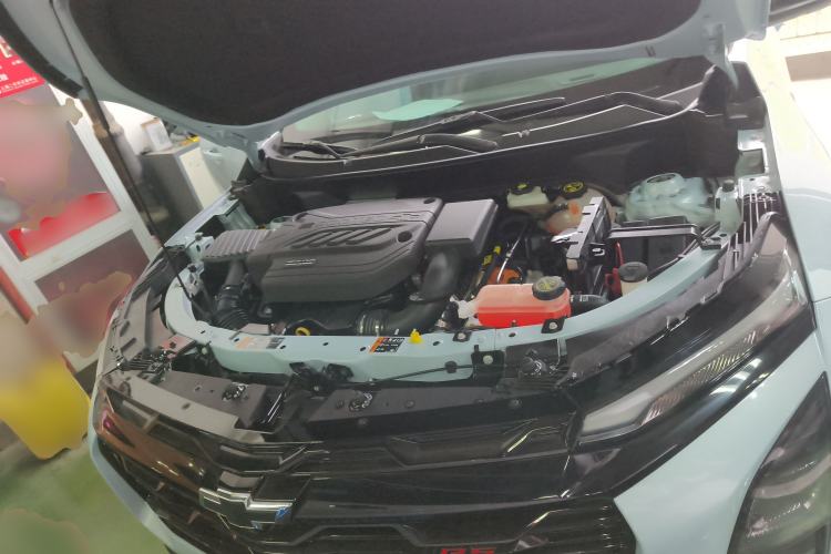 Used Chevrolet Equinox Plus 2024 102km RS Ultimate Edition Engine Bay