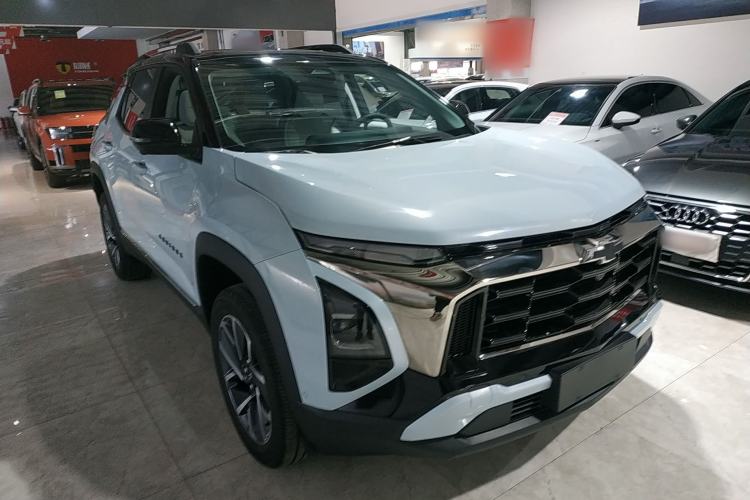 Used Chevrolet Equinox Plus 2024 155km ACTIV Ultimate Edition Exterior 1