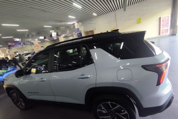 Used Chevrolet Equinox Plus 2024 102km RS Ultimate Edition Exterior 3