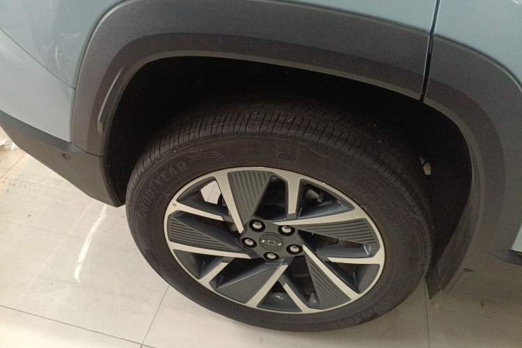 Used Chevrolet Equinox Plus 2024 102km RS Ultimate Edition Exterior 3