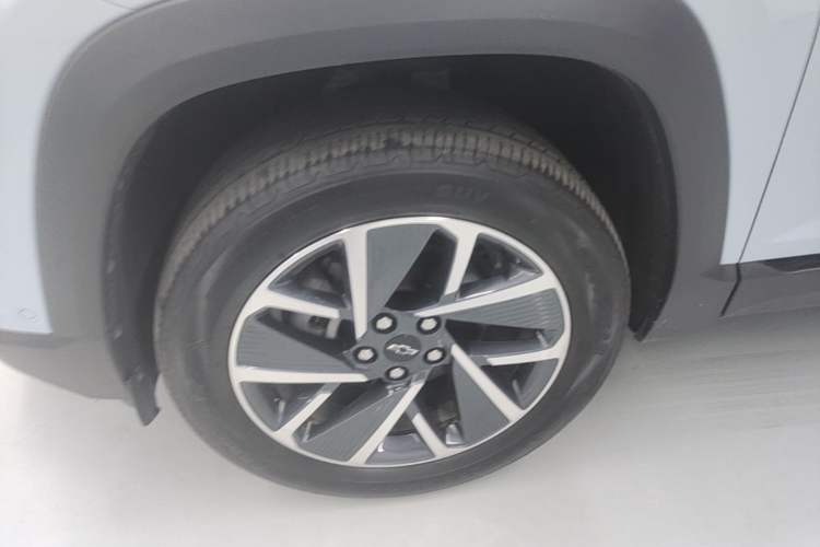 Used Chevrolet Equinox Plus 2024 102km RS Ultimate Edition Exterior 4