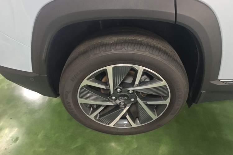 Used Chevrolet Equinox Plus 2024 102km RS Ultimate Edition Exterior 5