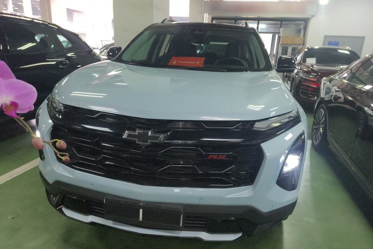 Used Chevrolet Equinox Plus 2024 102km RS Ultimate Edition Front
