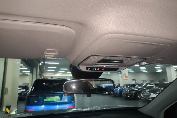 Used Chevrolet Equinox Plus 2024 102km RS Ultimate Edition Headliner