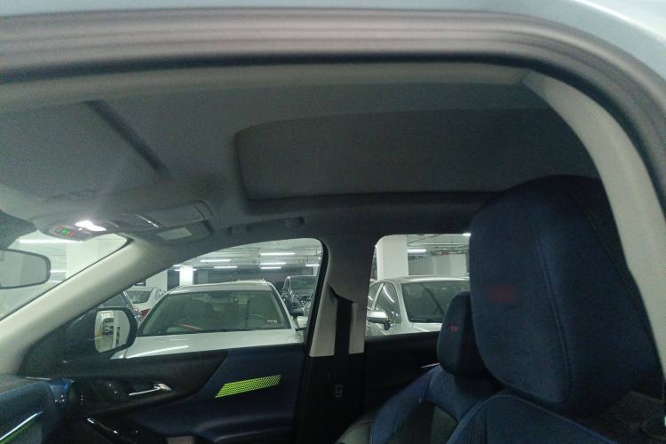 Used Chevrolet Equinox Plus 2024 102km RS Flagship Edition Headliner
