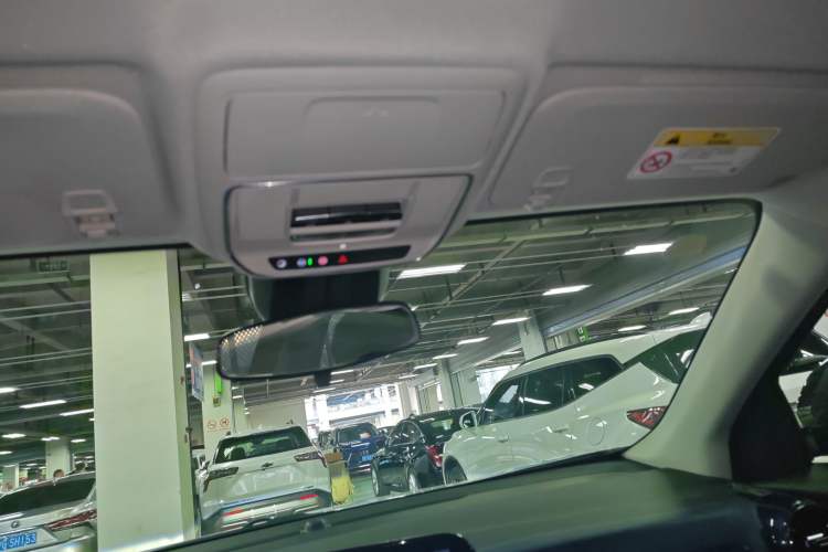 Used Chevrolet Equinox Plus 2024 102km RS Ultimate Edition Headliner