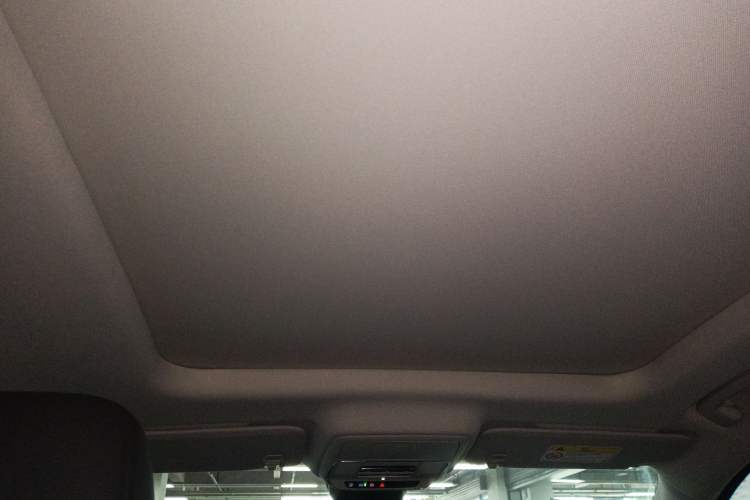 Used Chevrolet Equinox Plus 2024 102km RS Ultimate Edition Headliner