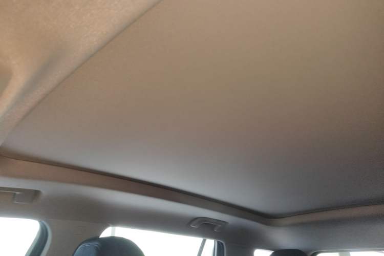 Used Chevrolet Equinox Plus 2024 102km RS Ultimate Edition Headliner
