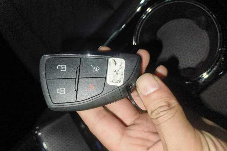 Used Chevrolet Equinox Plus 2024 102km RS Ultimate Edition Interior 1
