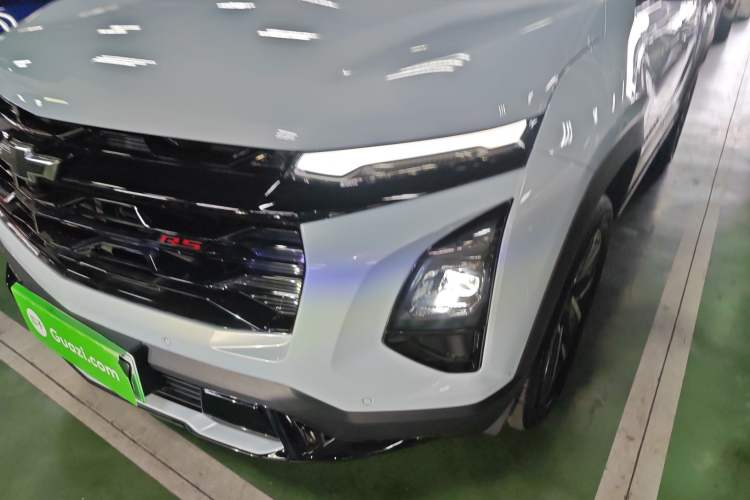 Used Chevrolet Equinox Plus 2024 102km RS Ultimate Edition Left Front Headlight