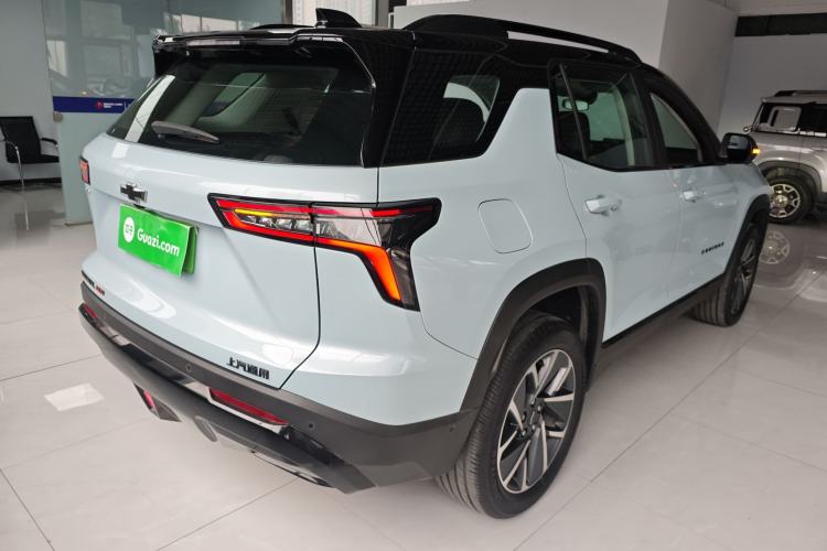 Used Chevrolet Equinox Plus 2024 102km RS Ultimate Edition Rear Right 45 Deg