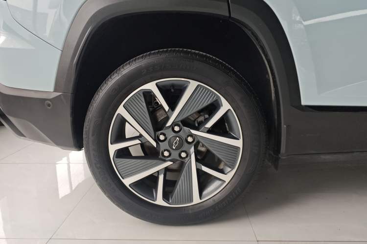 Used Chevrolet Equinox Plus 2024 102km RS Ultimate Edition Right Rear Wheel Hub