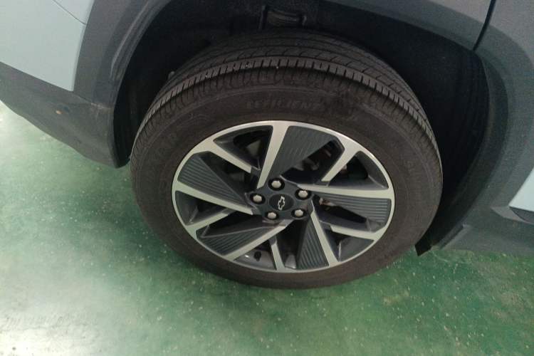Used Chevrolet Equinox Plus 2024 102km RS Flagship Edition Right Rear Wheel Hub